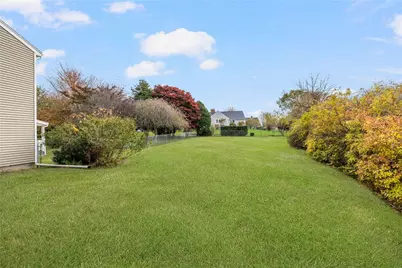 18 Coggeshall Way, Middletown, RI 02842 - Photo 42