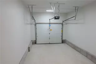 33 Hemlock Ave, Cranston, RI 02910 - Photo 26