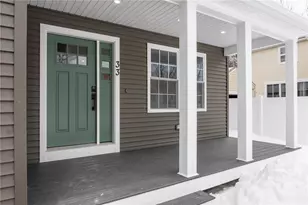 33 Hemlock Ave, Cranston, RI 02910 - Photo 2