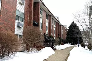 669 Metacom Ave, Bristol, RI 02809 - Photo 14