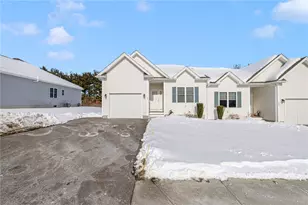 107 Old River Rd, Lincoln, RI 02865 - Photo 4