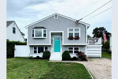 85 Eustis Street, Newport, RI 02840 - Photo 1