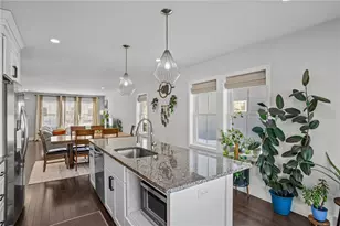 165 Graystone St, Warwick, RI 02886 - Photo 4