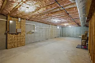 165 Graystone St, Warwick, RI 02886 - Photo 42