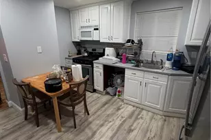 111 Donelson St, Providence, RI 02908 - Photo 10