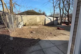 111 Donelson St, Providence, RI 02908 - Photo 26