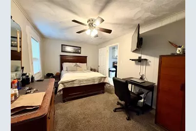 10 Hampshire Street, North Providence, RI 02904 - Photo 16