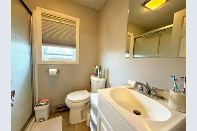 10 Hampshire Street, North Providence, RI 02904 - Photo 18