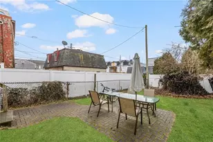 423 Thames St, Newport, RI 02842 - Photo 18