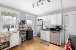 423 Thames St, Newport, RI 02842 - Photo 4