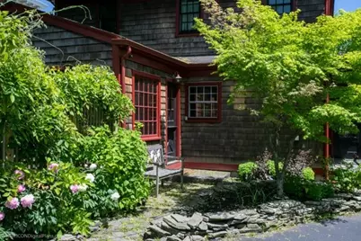300 Broadway Avenue, Newport, RI 02840 - Photo 38