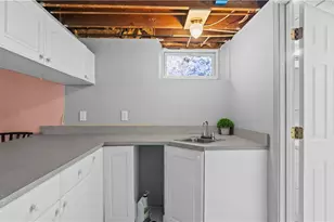 33 Dover St, Pawtucket, RI 02860 - Photo 24