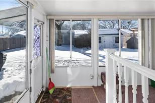 33 Dover St, Pawtucket, RI 02860 - Photo 18