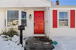 33 Dover St, Pawtucket, RI 02860 - Photo 4