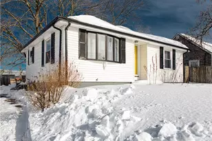 88 Pawtucket Ave, East Providence, RI 02916 - Photo 1