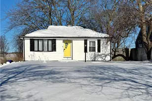 88 Pawtucket Ave, East Providence, RI 02916 - Photo 24