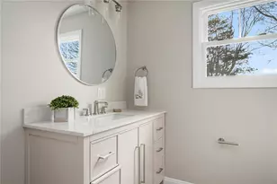 137 Bayview Ave, North Kingstown, RI 02852 - Photo 34