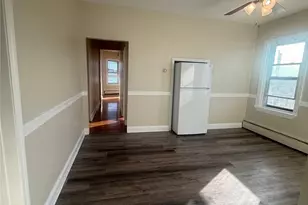 212 East St, Pawtucket, RI 02860 - Photo 4