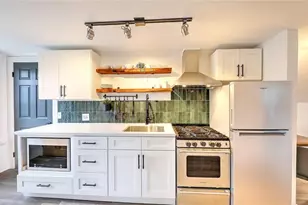 73 Washburn Ave, East Providence, RI 02916 - Photo 2