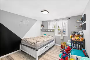 132 Palmer Ave, Warwick, RI 02889 - Photo 14