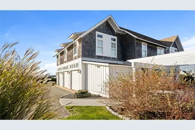 3 Doris Terrace, Newport, RI 02840 - Photo 8