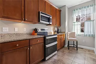 315 Old River Rd, Lincoln, RI 02838 - Photo 10