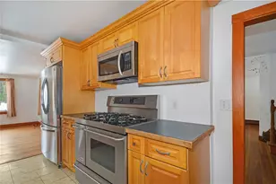 29 Forest Rd, Bristol, RI 02809 - Photo 8