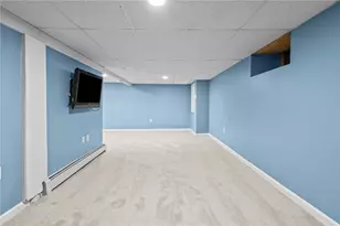 202 Phillips St, Woonsocket, RI 02895 - Photo 18