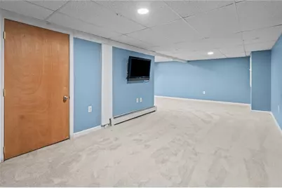 202 Phillips Street, Woonsocket, RI 02895 - Photo 20