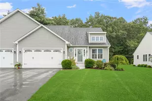 109 Fox Hollow Rd, North Kingstown, RI 02852 - Photo 1