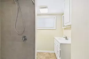 20 MacArthur Dr, Smithfield, RI 02917 - Photo 20