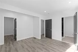 29 Stansbury St, Providence, RI 02908 - Photo 12