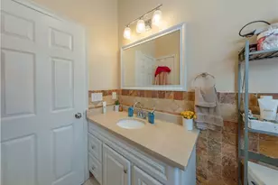 74 Pitman St, Providence, RI 02906 - Photo 8