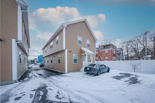 74 Pitman St, Providence, RI 02906 - Photo 2