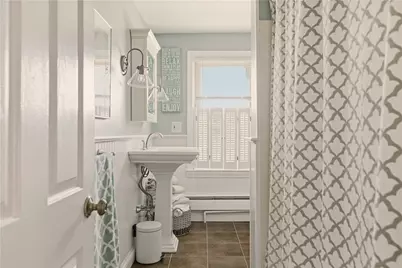 181 Center Avenue, Middletown, RI 02842 - Photo 8