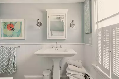 181 Center Avenue, Middletown, RI 02842 - Photo 6