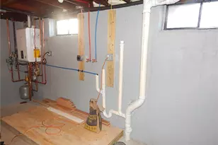 84 Farrell St, Pawtucket, RI 02861 - Photo 34