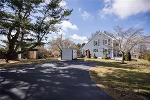 179 Schoolhouse Rd, Warren, RI 02885 - Photo 4