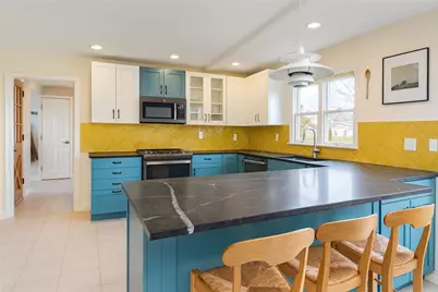 400 Third Beach Road, Middletown, RI 02842 - Photo 4