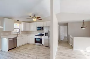 103 Brightside Ave, Warwick, RI 02889 - Photo 4