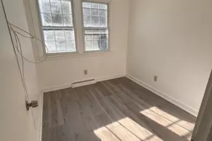 137 Post Rd, Westerly, RI 02891 - Photo 2