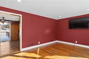 96 Moccasin Dr, Warwick, RI 02889 - Photo 14