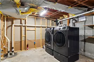 96 Moccasin Dr, Warwick, RI 02889 - Photo 30