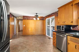 96 Moccasin Dr, Warwick, RI 02889 - Photo 8