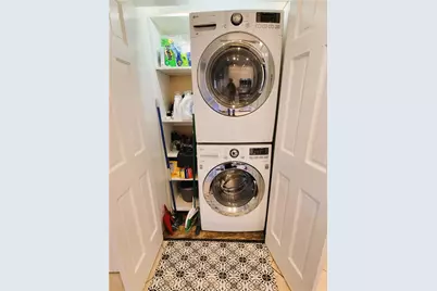 92 Pelham Street #1, Newport, RI 02840 - Photo 32