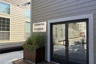 327 Pine St, Pawtucket, RI 02860 - Photo 12