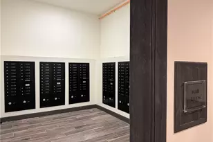 327 Pine St, Pawtucket, RI 02860 - Photo 12