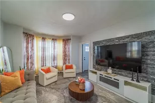 17 Beecher St, Pawtucket, RI 02860 - Photo 4