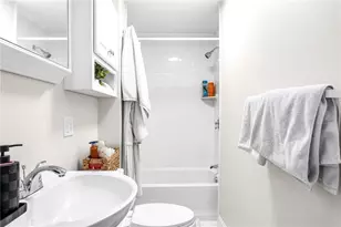 37 Warren Ave, Warren, RI 02885 - Photo 14