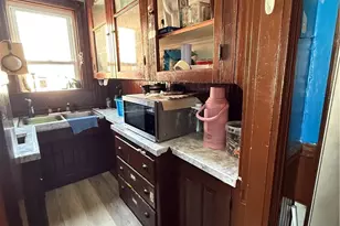 218 Hamilton St, Providence, RI 02907 - Photo 16